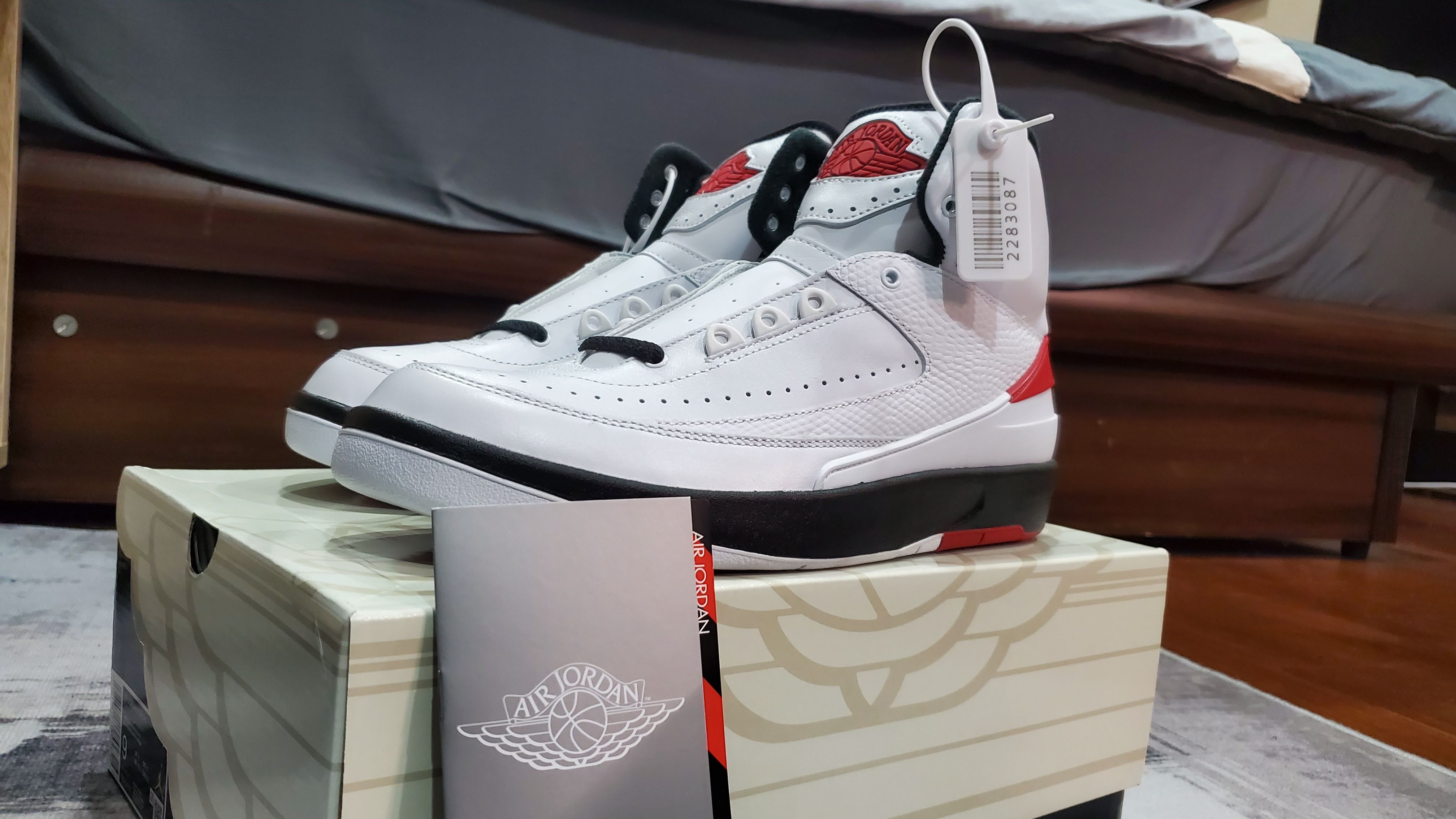 NIKE 耐吉】Air Jordan 2 Retro Chicago 男鞋白色OG 芝加哥經典運動