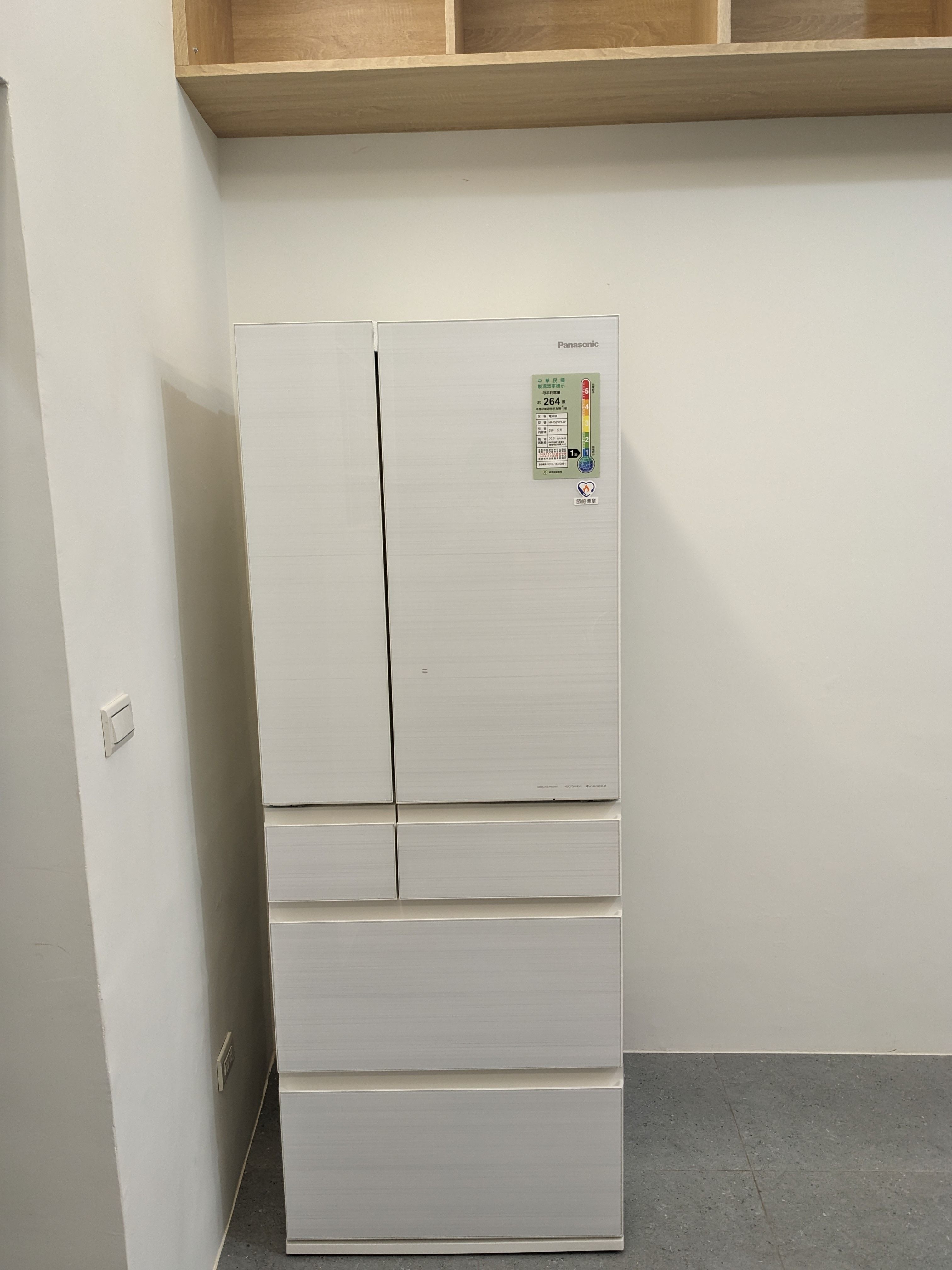 Panasonic 國際牌】日本製550公升鏡面六門變頻電冰箱(NR-F551WX