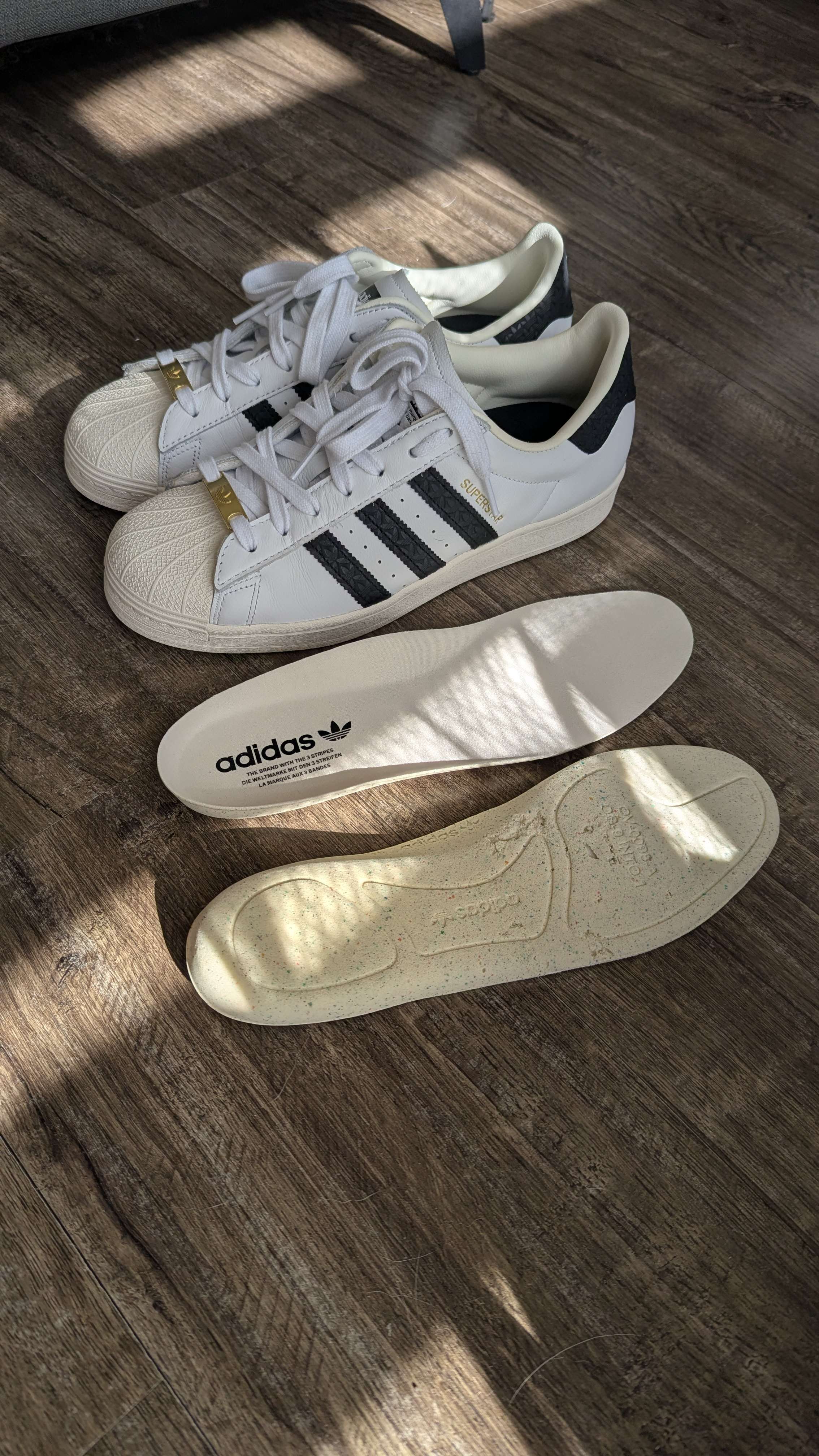 adidas 愛迪達】Superstar 男女休閒鞋經典Originals 皮革貝殼頭三葉草 