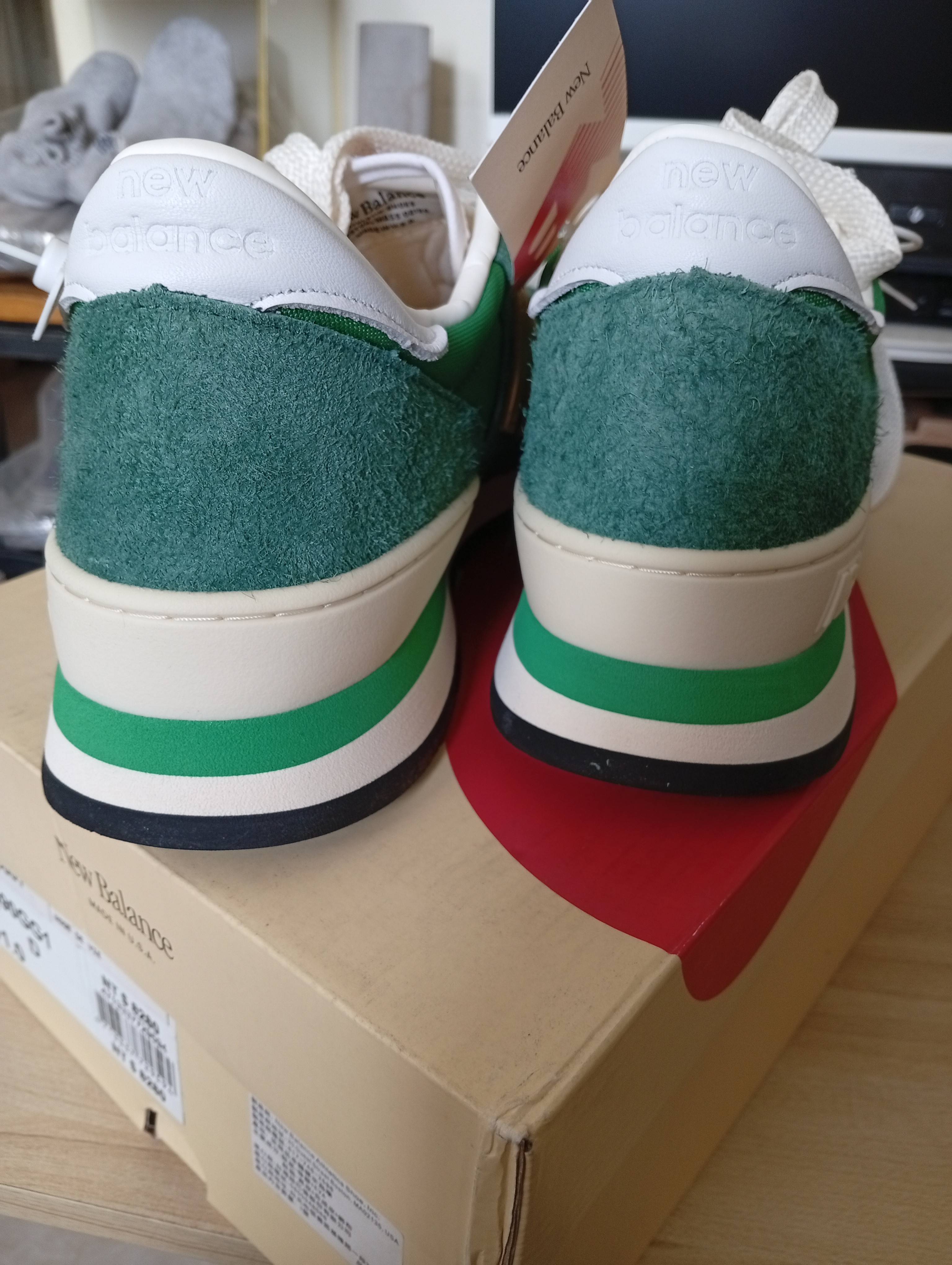 NEW BALANCE】990 V1 男休閒鞋運動復古慢跑D楦美製麂皮緩震綠黃 